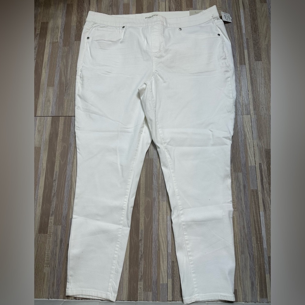 NEW Plus Size White Jeans from Maurice’s, size 24